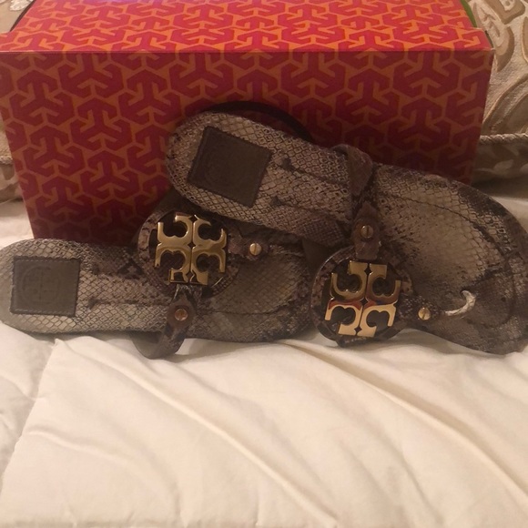 COPY - Tory Burch Miller Dora snake print sandals - Picture 1 of 4